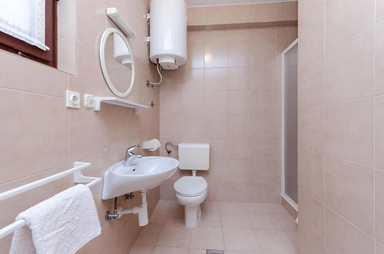 Apartments Ruza A Lopar