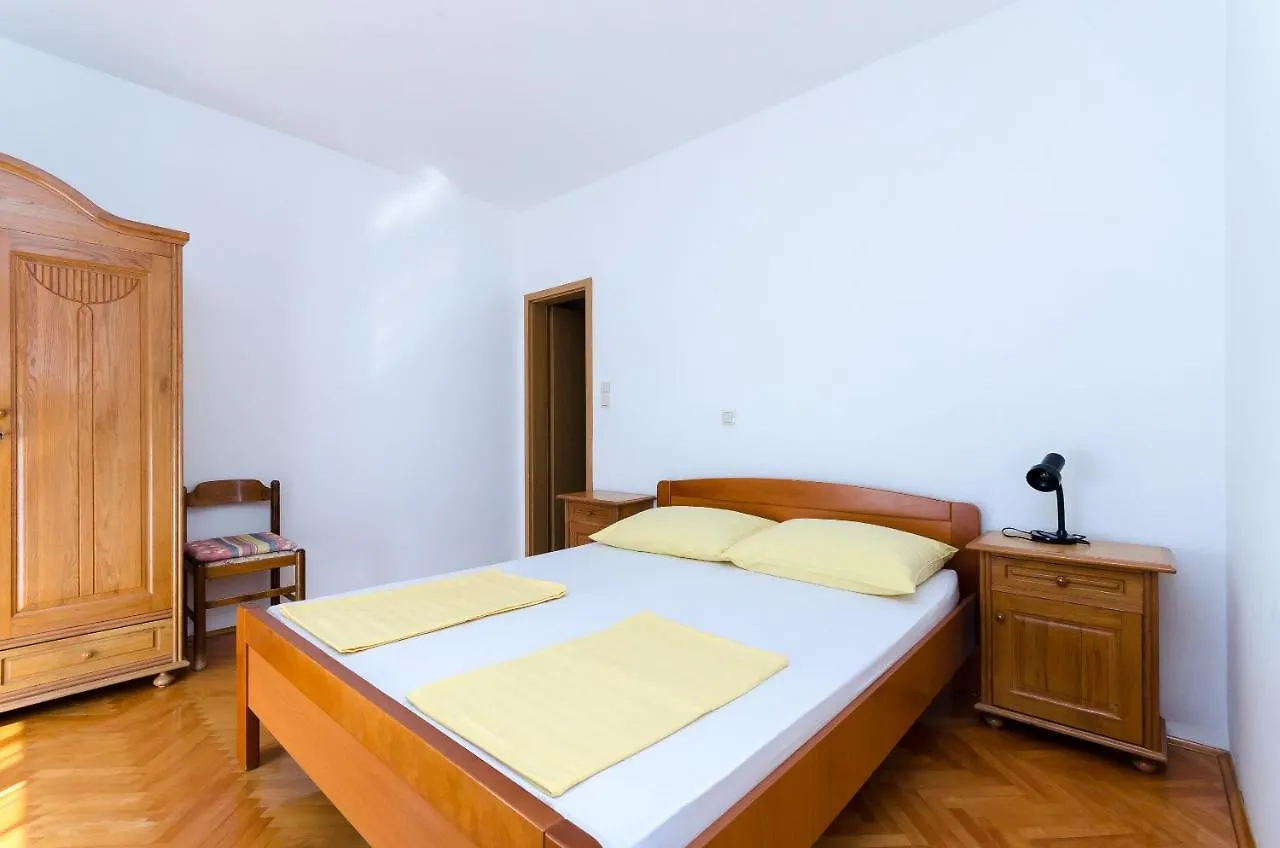 Apartments Ruza A Lopar