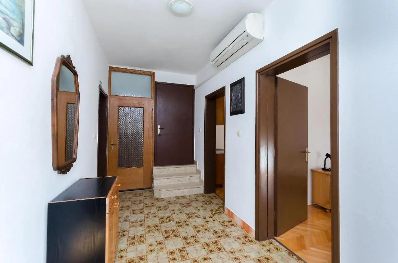 Apartments Ruza A Lopar 0*,